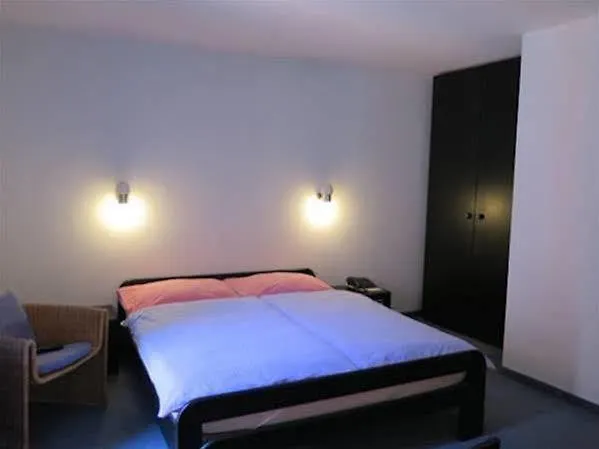 Elvezia Szálloda 3*